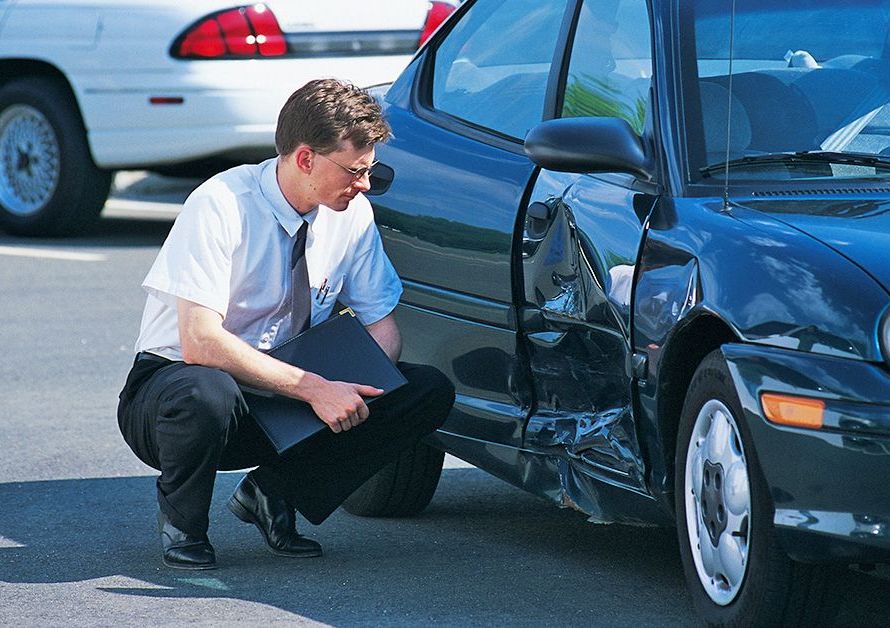 Insurance adjuster tips for car collision claims